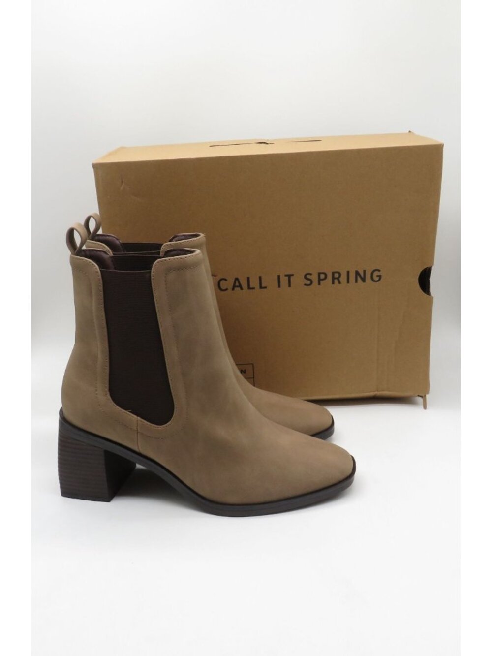 Call It Spring Kenzi Womens Brown Block Heel Chelsea Boots 9 NEW